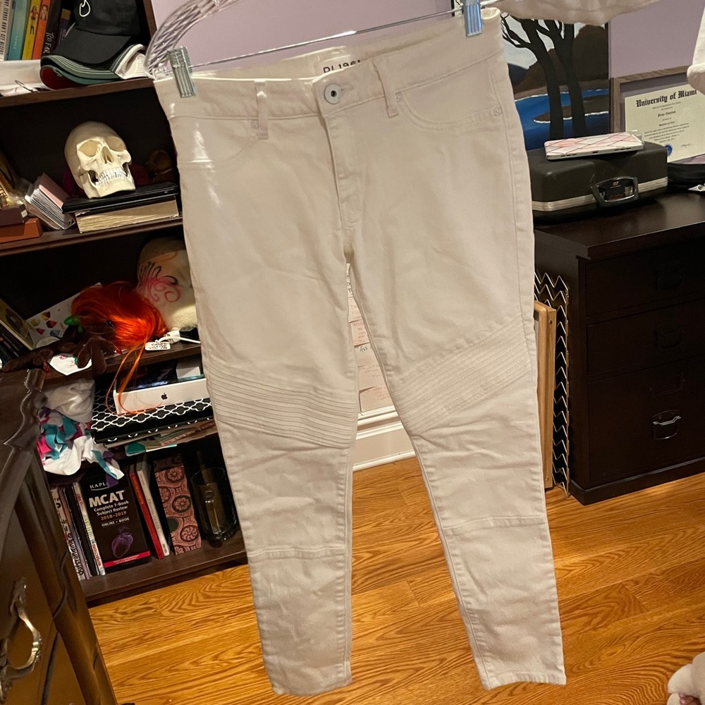 Skinny white jeans